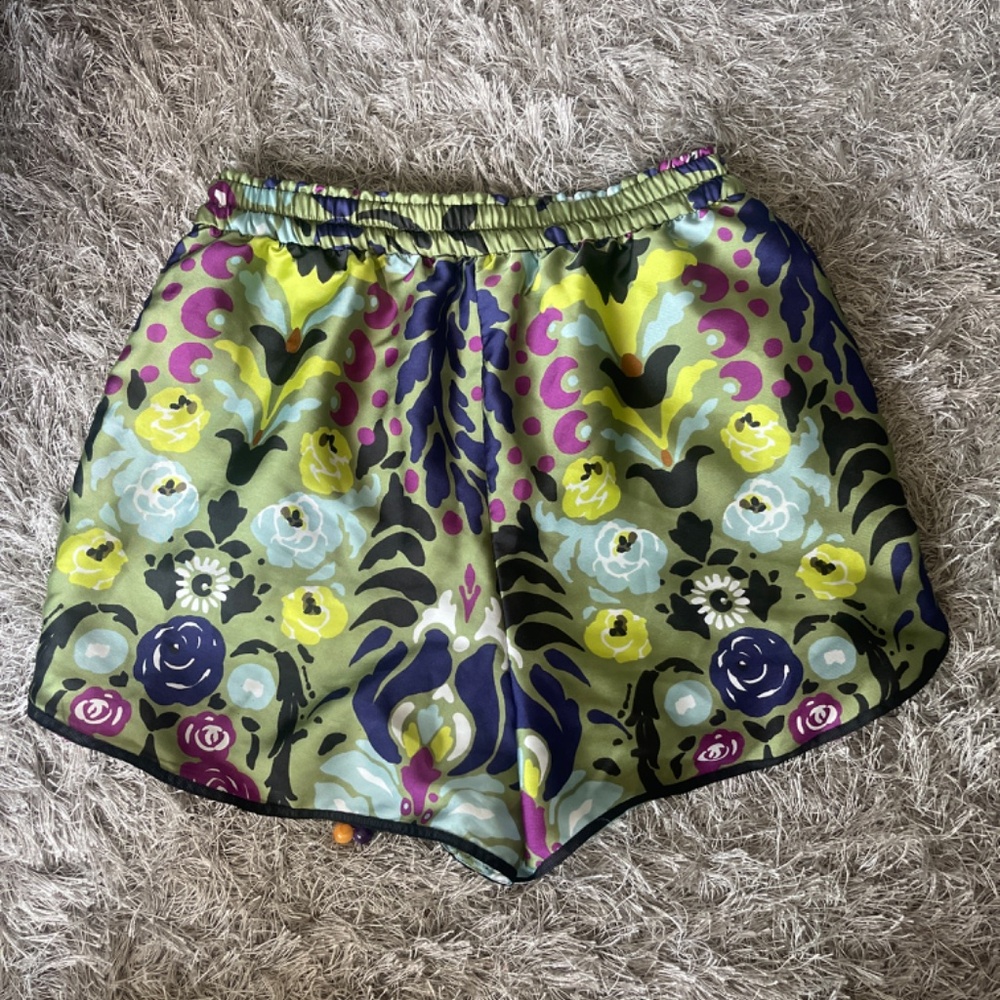 Zara Green Floral Stretch Waist with Drawstring Shorts Size Small - Picture 7 of 7